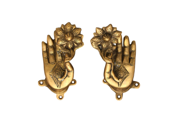 Buddha Brass Blessing Hand Pair Wall Hanging Figurine Unique Religious Door Handle Home Outdoor Decor & Showpiece Sculptures