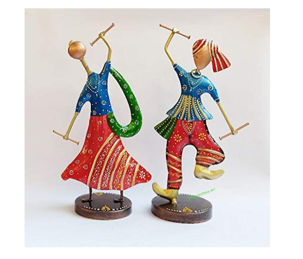 home decor Metal Emboss Painting Designer Dandiya Dancing Couple Showpiece Figurine Rajasthani Gift Home Decor Handmade Iron Decorative Dandiya Couple Table Top Set (13 Inch Hight)